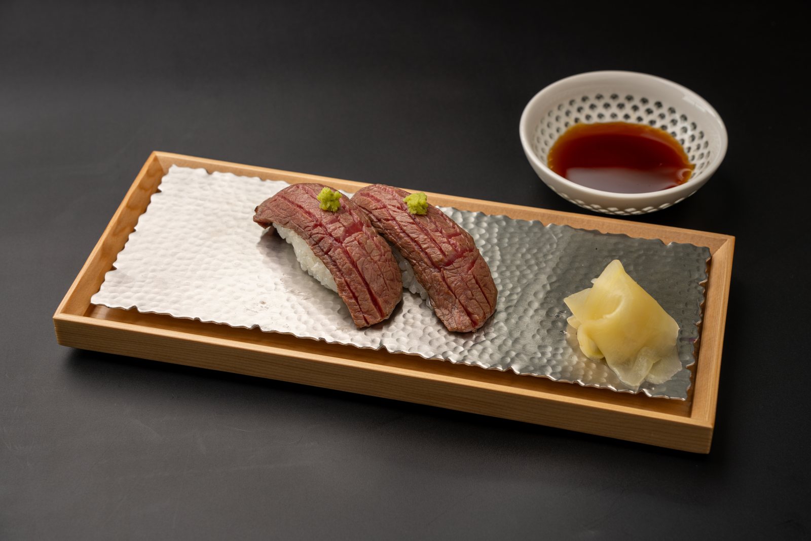 炙り和牛の握り